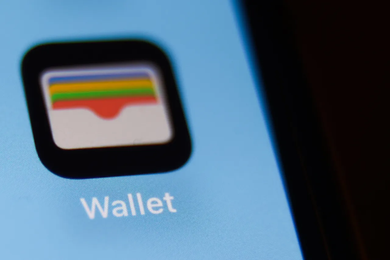 California Driver’s Licenses Now Available on Apple and Google Wallet